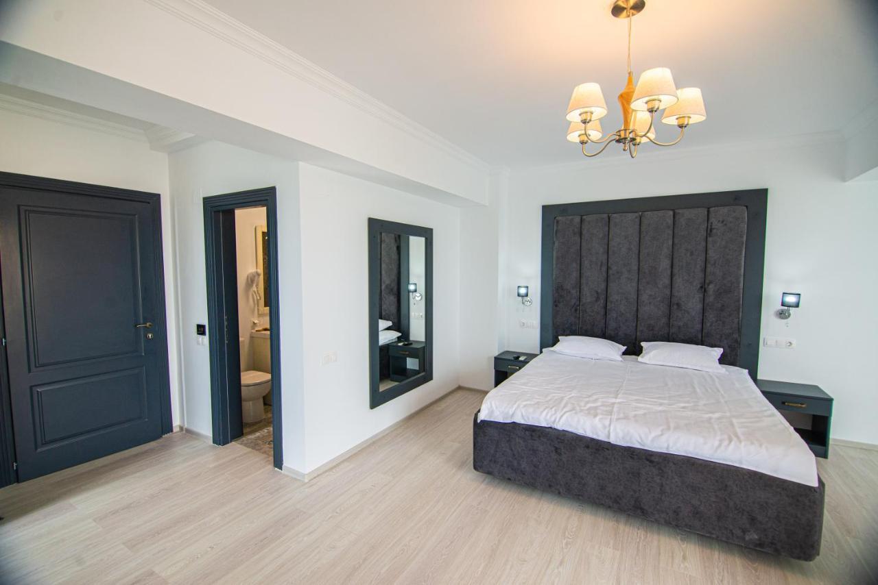 Alessio Hotel Residence คอสติเนช ภายนอก รูปภาพ