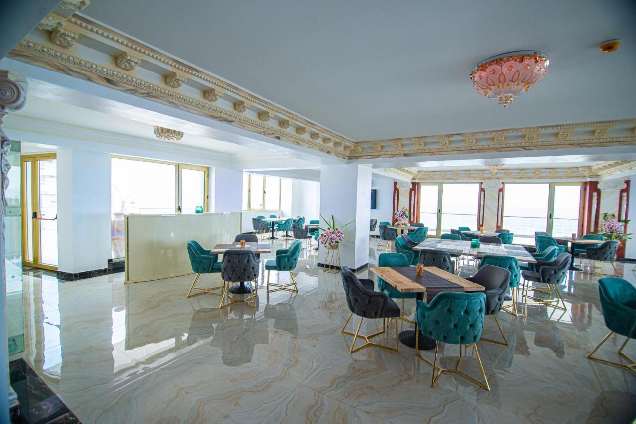 Alessio Hotel Residence คอสติเนช ภายนอก รูปภาพ