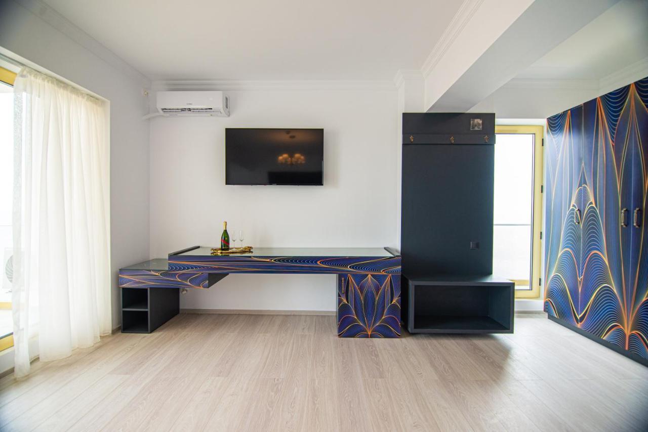 Alessio Hotel Residence คอสติเนช ภายนอก รูปภาพ