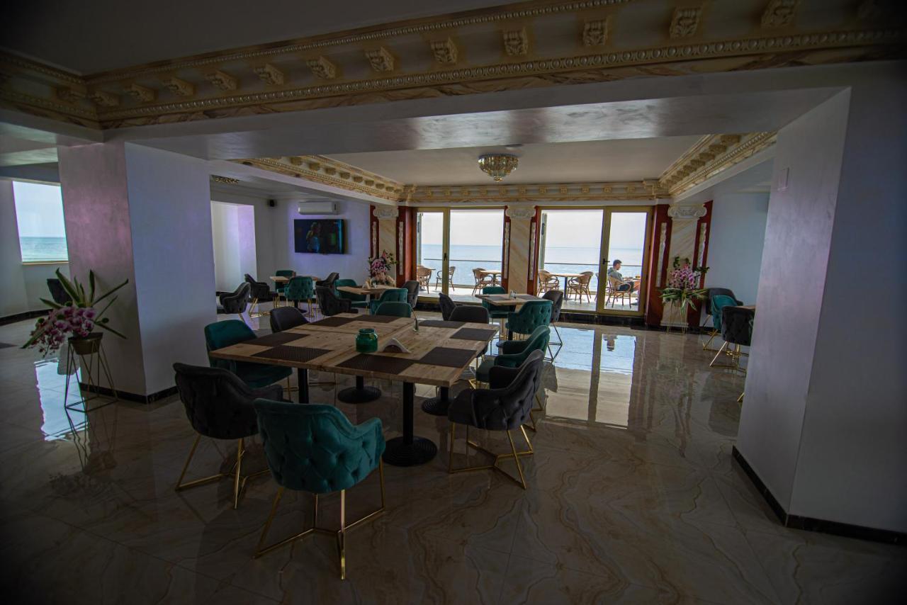 Alessio Hotel Residence คอสติเนช ภายนอก รูปภาพ