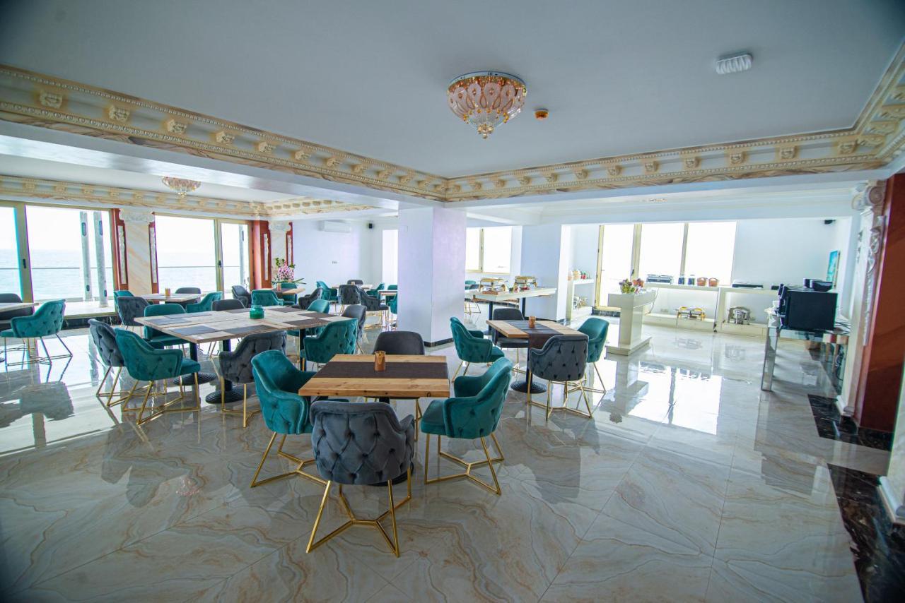 Alessio Hotel Residence คอสติเนช ภายนอก รูปภาพ