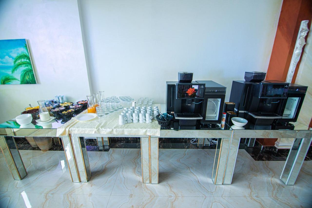 Alessio Hotel Residence คอสติเนช ภายนอก รูปภาพ