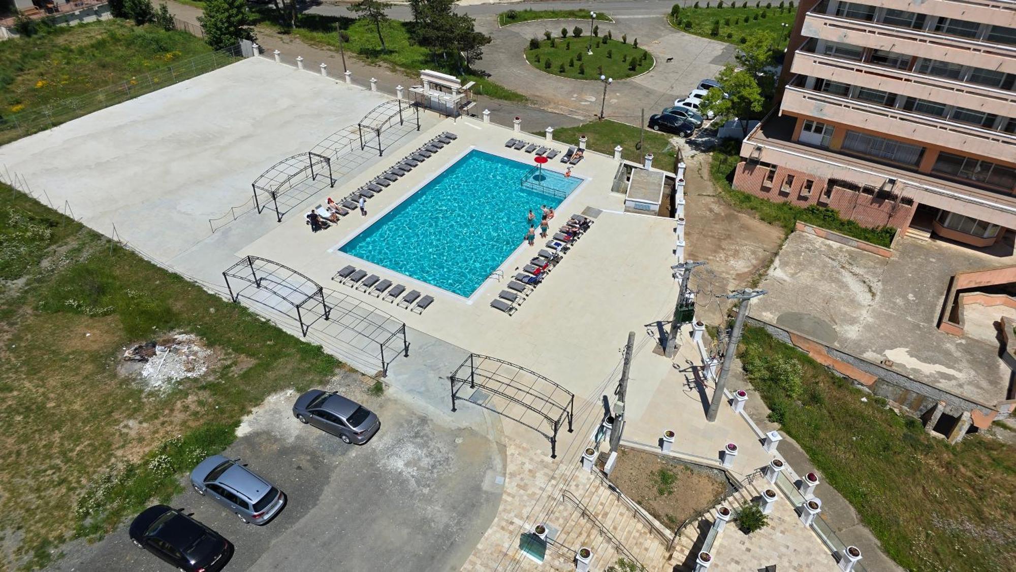 Alessio Hotel Residence คอสติเนช ภายนอก รูปภาพ